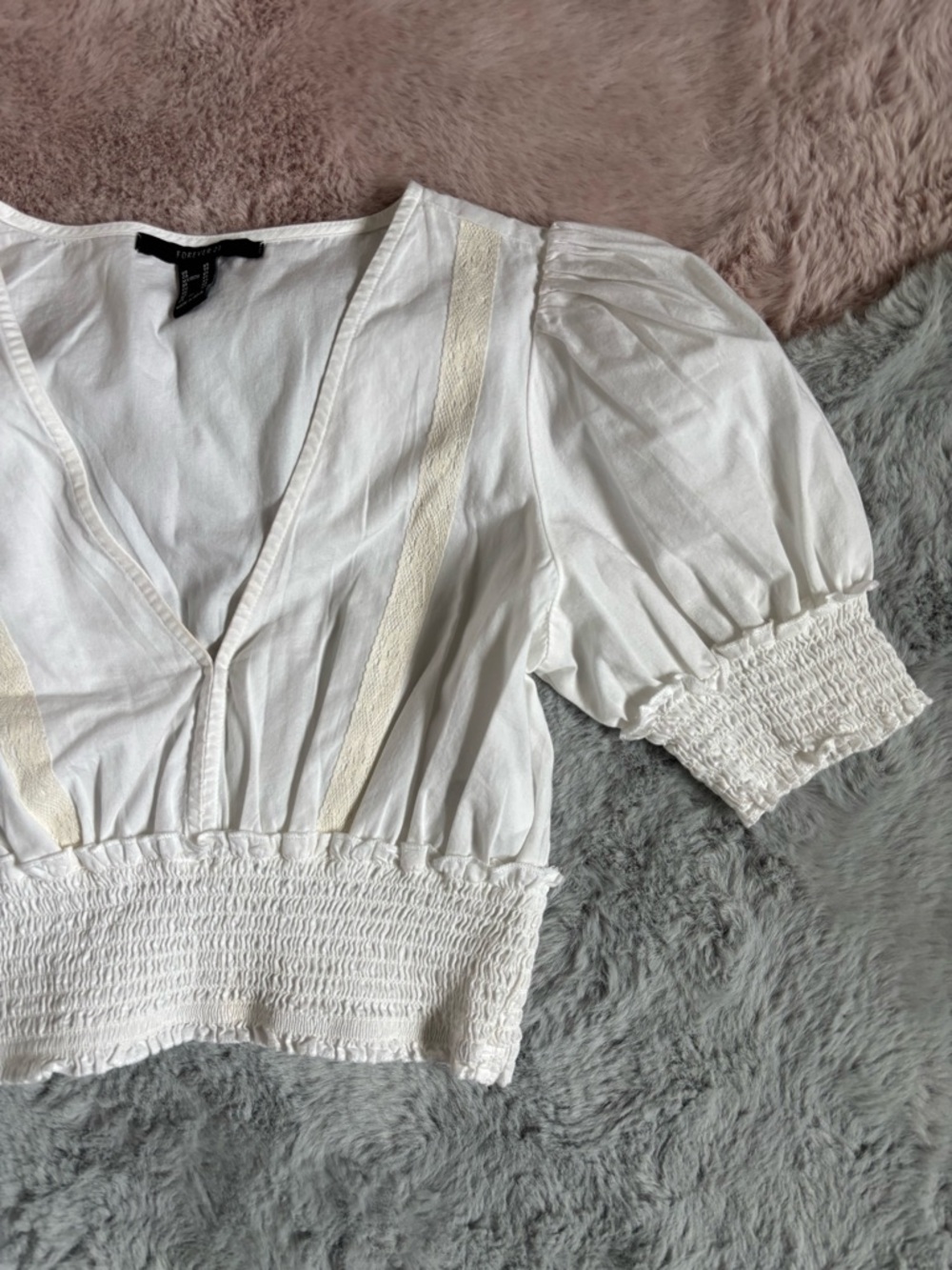 F21 white short poofy sleeve top